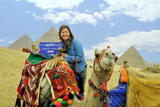 Private Tour to Giza Pyramids with professional Photographer - Price and Logistics: Is $52 a Good Deal Here?