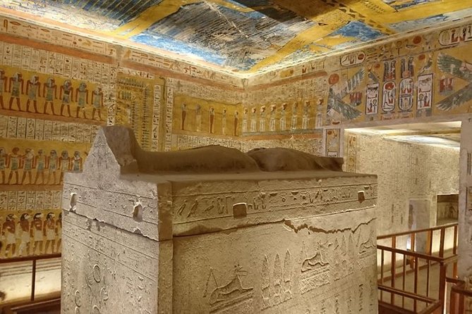 Private tour Valley of the Kings and King Tutankhamun Tomb - Merenptah tomb and Howard Carter House: when the West Bank turns personal