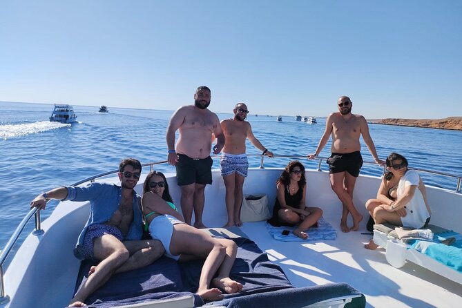 Ras Mohamed & White Island luxury Yacht Trip Sharm el Sheikh - Yacht comfort, onboard lunch, and the drinks that keep morale up
