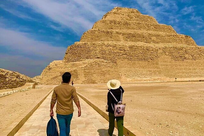 Saqqara, Dahshur - 10%to stray dogs and cats - Dahshur first: Bent Pyramid and Red Pyramid without the crowd stress