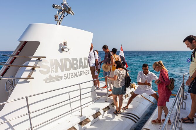 Sindbad Submarines - Hurghada (Egypt) - 2 Hours - How The Coral Reef Viewing Works From The Two Sides