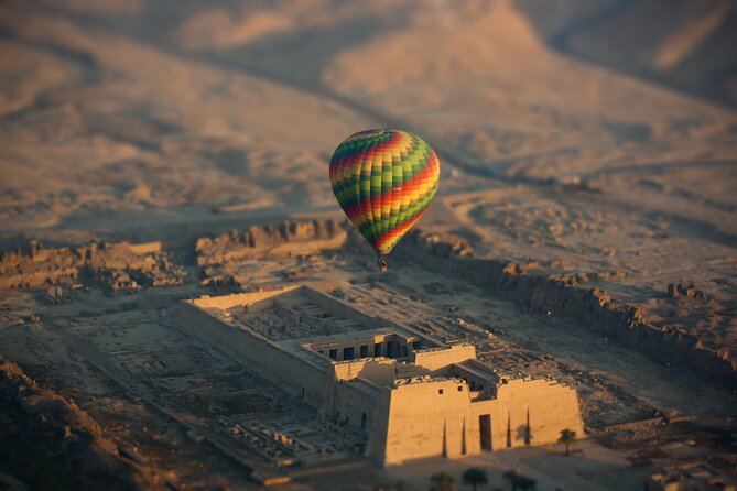 Sunrise Ballooning Luxor with Transfers Included - The flight: 45 to 60 minutes with Hatshepsut and the Valley of the Kings