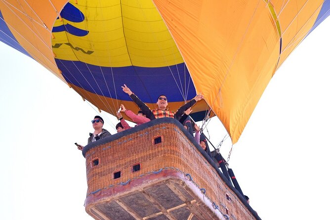 Sunrise Hot Air Balloon Ride Over Luxor - Up in the air: what you see over Hatshepsut and Medinet Habu
