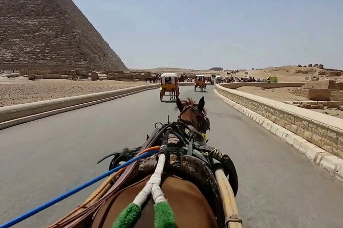 Top Attractions Tour in Giza Pyramids And Horse carriage With panoramic view - Hotel Pickup, a Guide Who Sets the Tempo, and Getting Oriented
