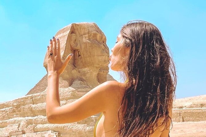 Top rated Giza Pyramids, Sphinx, Memphis and Saqqara Private Tour - Giza Pyramids: Cheops, Chefren, and Macarinos with a panorama photo moment