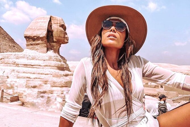 Top rated Giza Pyramids, Sphinx, Memphis and Saqqara Private Tour - Great Sphinx and Valley Temple: the mummification temple stop