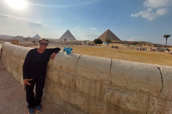 Tour Giza pyramids,Sphinx,Sakkara Pyramid,Memphis& Pyramid Inside - Your hotel pickup and a private setup that keeps you from wasting time