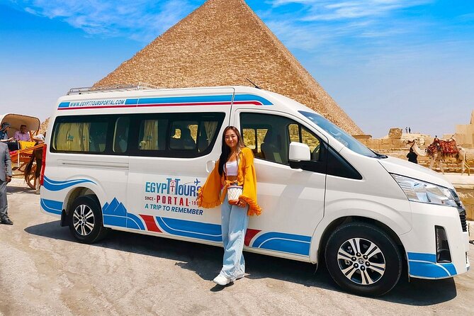 Tour to Cairo and the Pyramids from Hurghada by Private Vehicle - Lunch where you can actually breathe, then back on the road