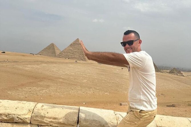 Tour to great pyramids of Giza, Sphinx & shopping tour with lunch - Traditional lunch in Cairo: included, practical, and helpful for timing