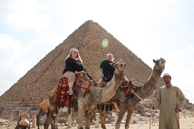 Tour to Pyramids of Sakkara & Dahshur - Shopping tours in Cairo: a feature that can help or annoy