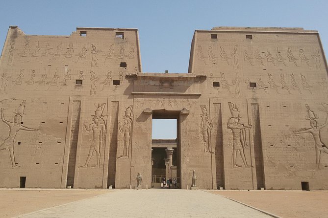 Transfer from Aswan to Luxor - Edfu Temple for Horus, plus how to avoid the hard-sell feeling