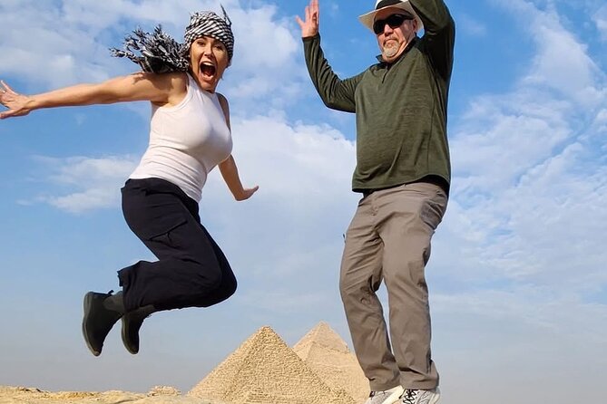 VIP tour of Giza plateau - Giza camel ride: the 9-pyramids view and how to get the best experience