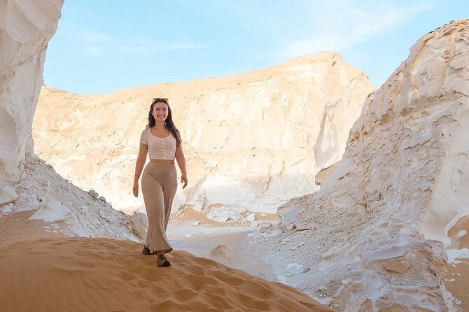 White & Black desert camping tour 2 Days 1 night From Cairo - Food and dietary reality: included meals, simple options, and what to expect