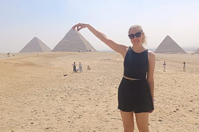 Your VIP Giza Tour: Pyramids, Camels & Authentic Egyptian food - Great Pyramid of Khufu: the best time for your first real photo