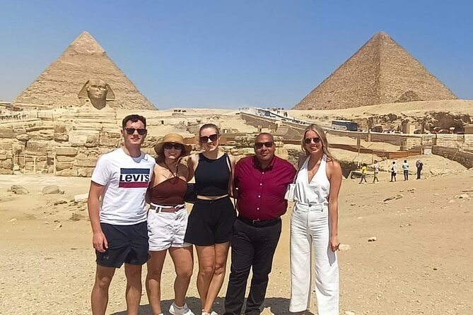 Your VIP Giza Tour: Pyramids, Camels & Authentic Egyptian food - Great Sphinx close-up: what to look for besides the obvious